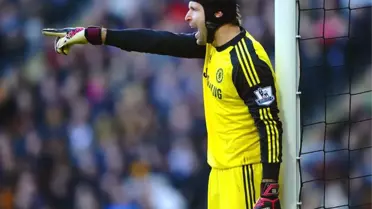 Petr Cech Tarihe Geçti