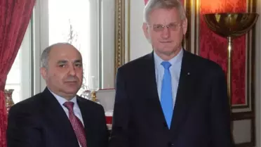 Azerbaycan'ın İsveç Büyükelçisi, Carl Bildt İle Görüştü