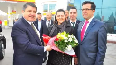 AK Parti Manisa Büyükşehir Adayı Tanrıverdi'ye Salihli'de Büyük İlgi