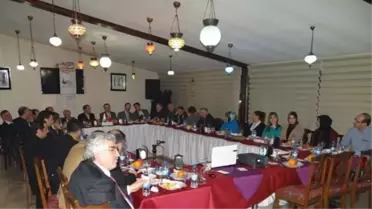 Endülüs, İslâm ile Batı'nın İlk Birlikte Yaşama Tecrübesidir.'