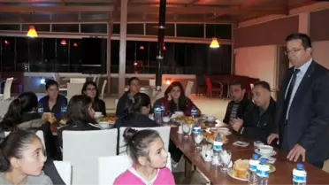 Başkan Erim'den Basketbolculara Moral Yemeği