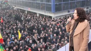 Tahliye Olan BDP Milletvekilleri Ağrı'da Miting Yaptı