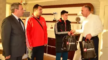 Tavşan, Erzurum'un Gururu Oldu...