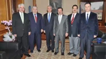 Ahmet Karaaslan'dan Rektör Naci Gündoğan'a Ziyaret