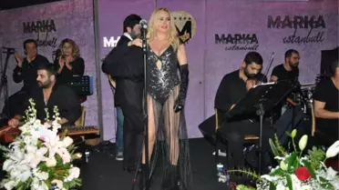 Dostları Özlem Savaş'ı Dinledi