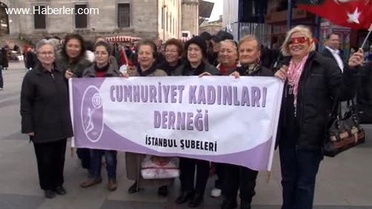 İp'den 'Çocuk Gelin' Protestosu