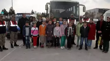 Jandarmadan Öğrencilere 15 Tatil Hediyesi