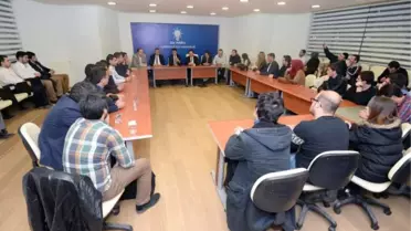 Başkan Dündar, Gençlerle Bir Araya Geldi