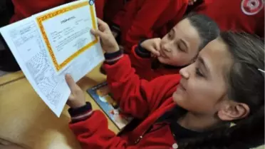 Okullarda Karne Heyecanı