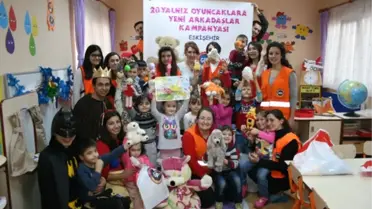 Yalnız Oyuncaklar Yeni Arkadaşlarına Kavuştu