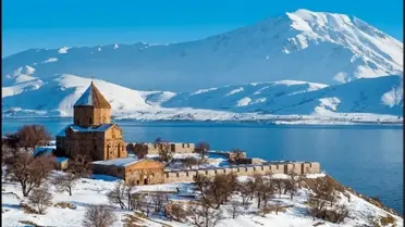 Deklanşörde Usta Fotoğrafçıların Parmakları, Vizörde Türkiye