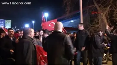 TRT Binası Önünde 'Yavru Muhalefet' Protestosu