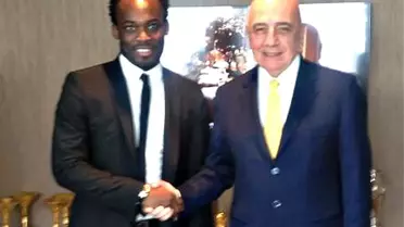 Ve Essien Resmen Ac Milan'da