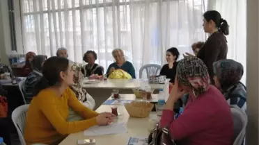 İzmek Kursiyerlerine Kanser Bilgilendirmesi Yapıldı