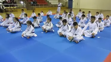Somalı Tekvandocuların Kuşak Terfi Heyecanı
