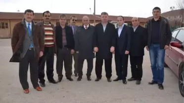 AK Parti Belediye Başkan Adayı Çalışkan, Buğday Pazarı Esnafını Dinledi