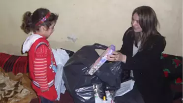 Viranşehir'de Dar Gelirli Ailelerin Çocuklarına Oyuncak