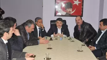 Tanrıverdi Turgutlu'da Kapı Kapı Dolaştı