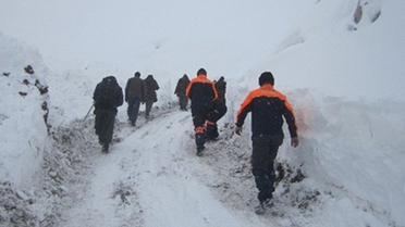 Çığ Altında Kalan 4 İranlıyı Arama Çalışmaları Sürüyor