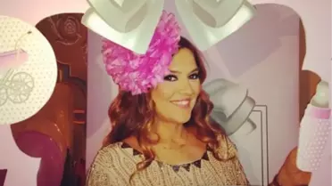 Demet Akalın Anne Oldu