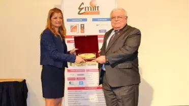 Akçay, Emitt'ten Ödülle Döndü
