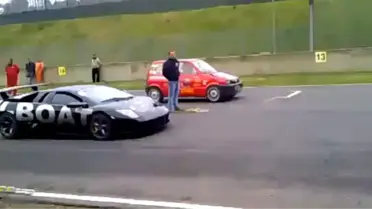 Drag Yarışında Lorghinambi, Daihatsu'ya Yenildi