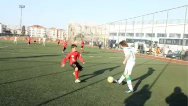 Geleceğin Yıldızları Yalova'da Mücadele Ediyor