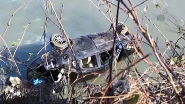 Artvin'de Cenaze Dönüşü Kaza: 4 yaralı