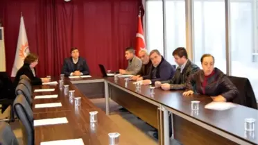 Erdek Belediye Meclisi Toplantısı Yeterli Çoğunluk Sağlanamayınca İptal Edildi