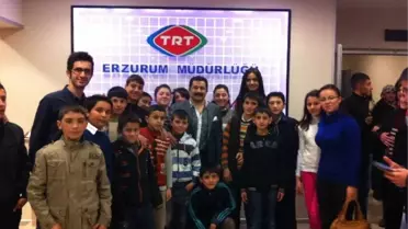Nurullah Akçayır Sevgi Çemberinde