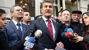 Sarıgül, Taksim'de İzin Çıkmayınca İstiklal'de Konuştu