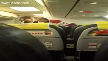 Kaçırılmak İstenen Uçağın Pilotu ile Kule Arasındaki Konuşma Kaydı