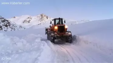 Muharrem'in Öldüğü Mezranın Yolu 40 Saatte Açılabildi (2)
