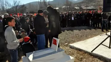 Ermeniler Tarafından Şehit Edilen 71 Asker İçin Anma Töreni Düzenlendi