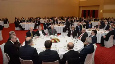 Erdoğan, Eski AK Parti Milletvekilleriyle Bir Araya Geldi
