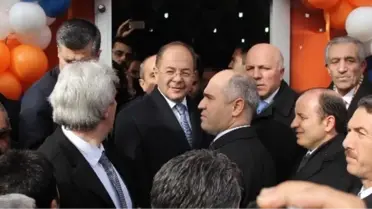 AK Parti Seçim Koordinasyon Merkezi Açıldı