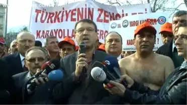 Taşeron İşçilerden Yarı Çıplak Eylem
