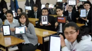 Kırıkkale'de 2 Bin 885 Öğrenci ve Öğretmene Tablet Bilgisayar