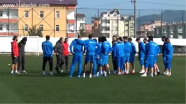 Orduspor Teknik Direktörü Sözeri'den yan hakem Akçer'e tepki