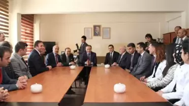 Fatih Projesi Kapsamında T.t.nurettin Topçu Sosyal Bilimler Lisesinde Tablet Dağıtım Töreni Yapıldı