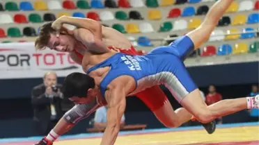 Kağıtsporlu Güreşçiler Türkiye Finalinde