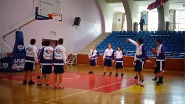 Özel Aydınlık Okulları Basketbolda İl Üçüncüsü Oldu