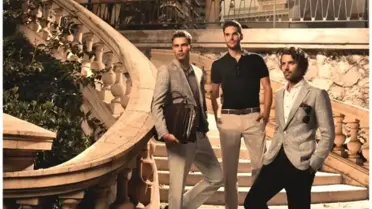 Pierre Cardin Elini Kalbine Koyup, Dünyanın Sesini Dinledi