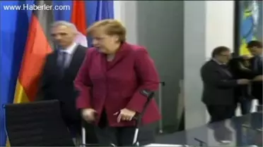 Merkel, Hükümet Ortakları ile Krizi Görüştü