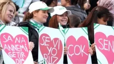 Bursaspor'un Kadın Taraftarları, Cezayı Ödüle Dönüştürmeyi Hedefliyor