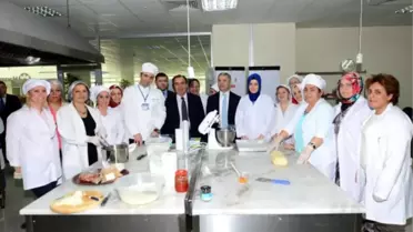 'Üreten Tüm Hanımları Tebrik Ediyoruz'