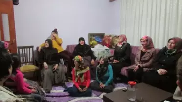 AK Kadınlar Bir Günde 300 Ev Ziyareti Gerçekleştirdi
