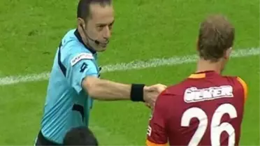 İşte Cüneyt Çakır'ın Derbi Notu!