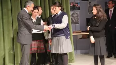 Mehmet Akif Ersoy' Un Şiirlerini Ezbere Okuma Yarışmasında Ödüller Sahibini Buldu