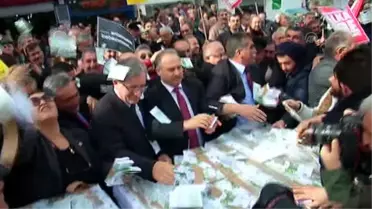 CHP'liler Havaya Para Saçtı